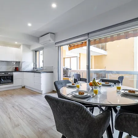 Le Mediterranee-centre-climatisation Апартаменты *