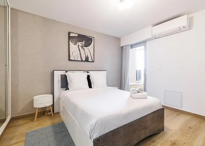 Apartment Le Mediterranee-centre-climatisation *